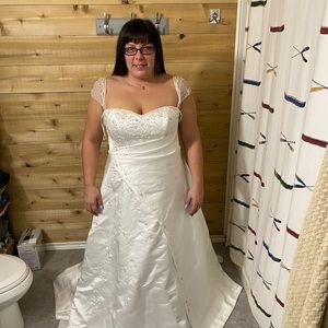 Original Maggie Sottero Couture Bridal Gown